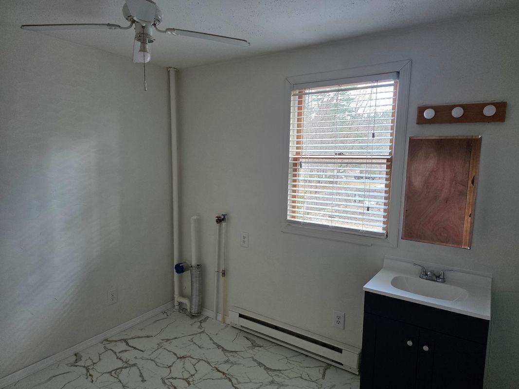 1 Martha Ave - Photo 7 of 14