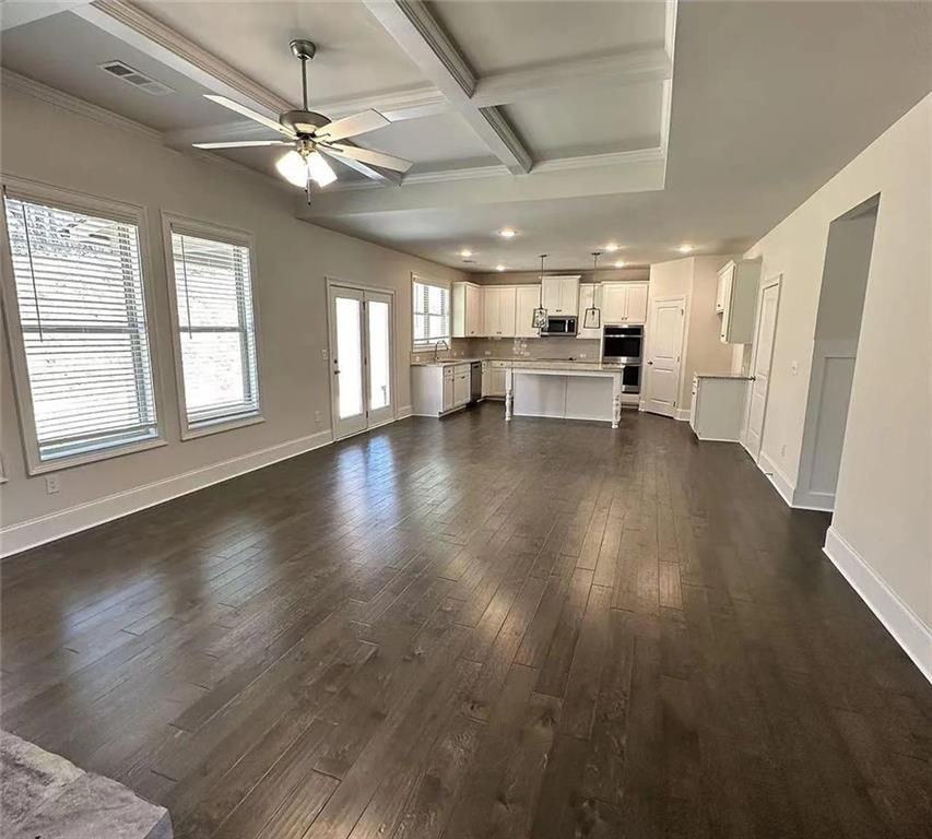 1850 Silver Crest Way - Photo 5 of 23