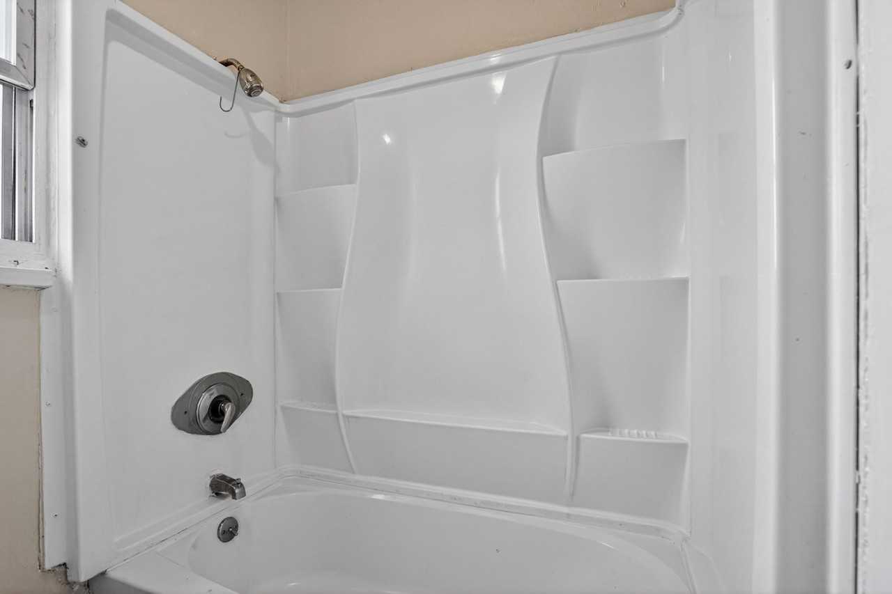 1157 E 21st St #1157 - Photo 7 of 20