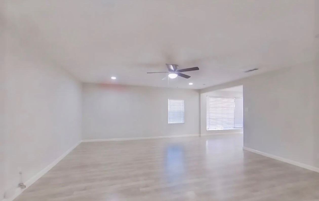 1927 Canterbury St - Photo 2 of 18