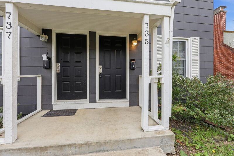 735 E Mithoff St - Photo 3 of 17