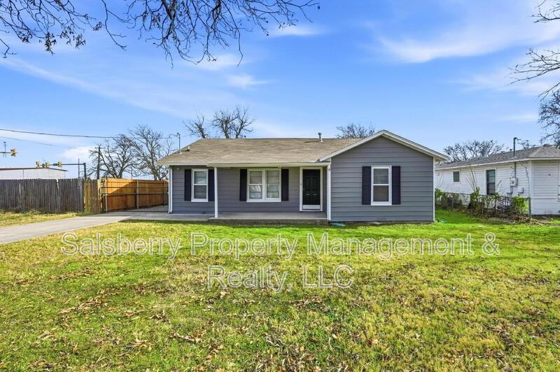 418 Russell St - Photo 3 of 43