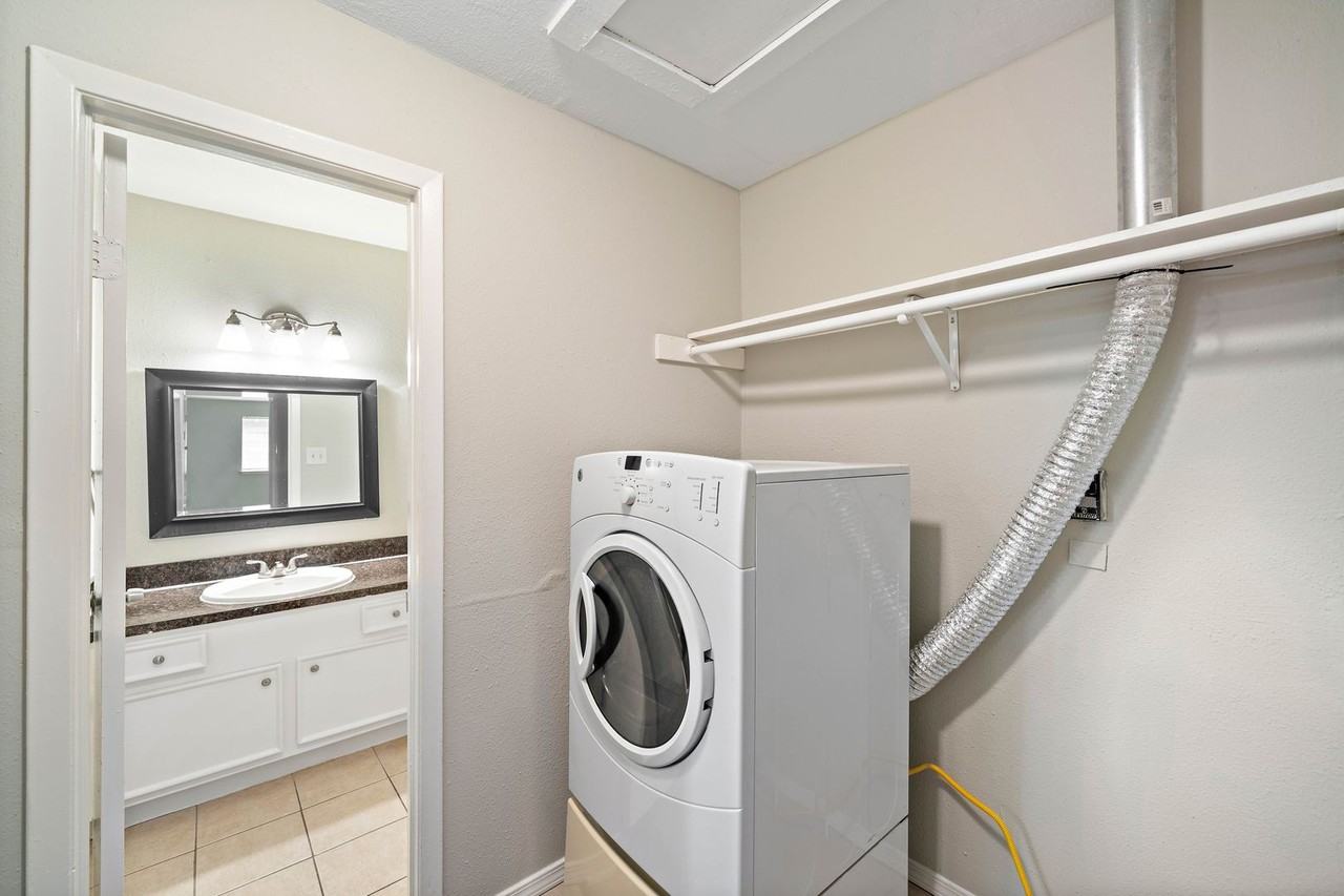 3307 Scotch Moss Ln - Photo 7 of 10