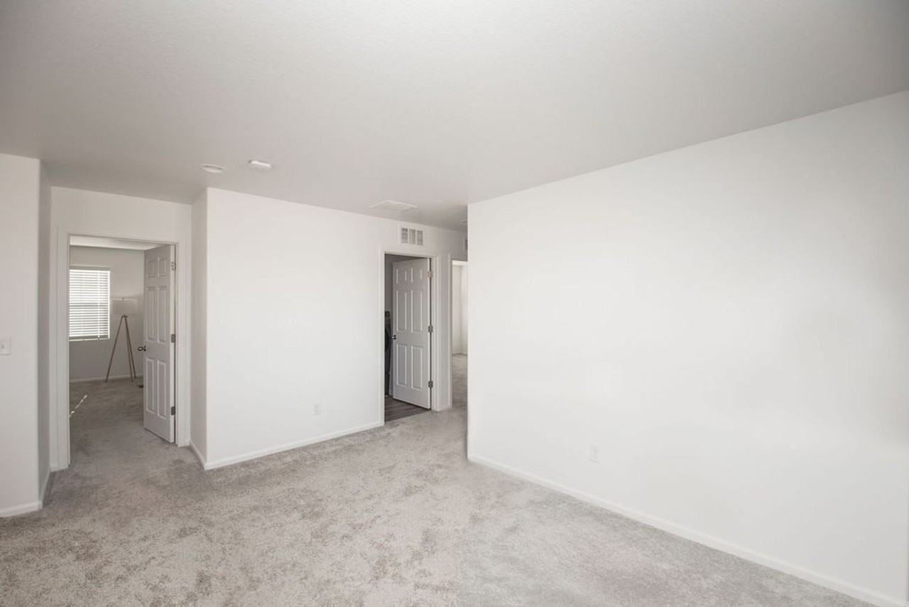 2892 Sand Beach Lake Dr