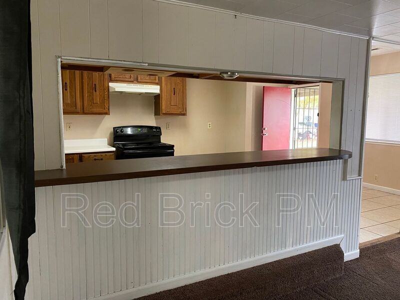 800 E 23rd St - Photo 6 of 16