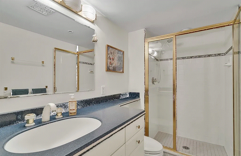 1731 Beacon St - Photo 3 of 8