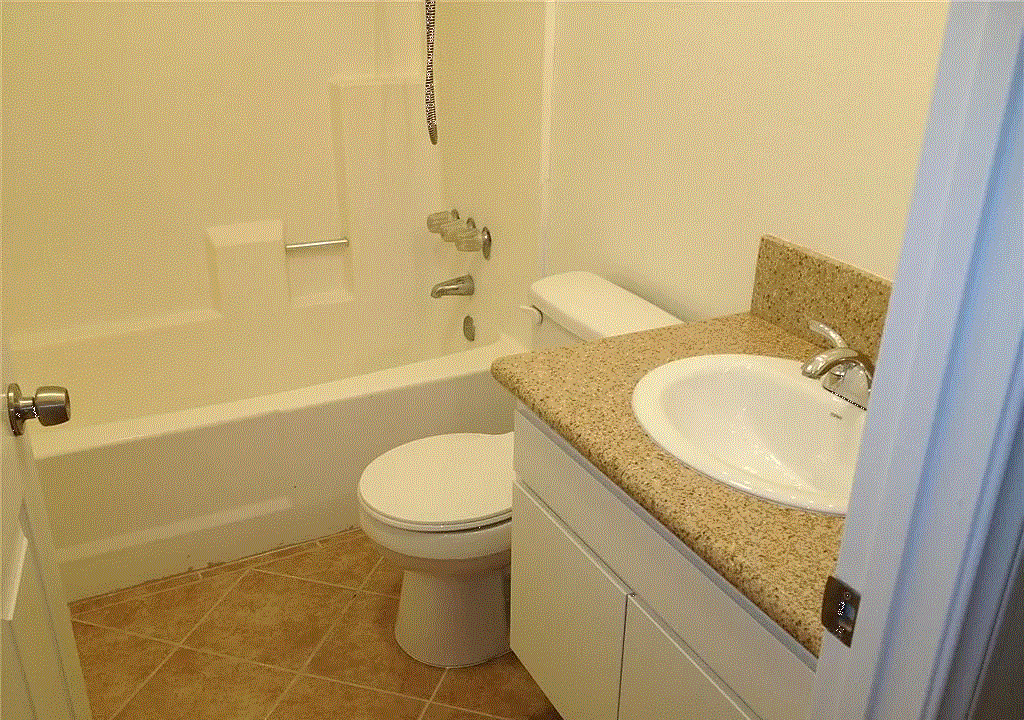 18015 Sundowner Way - Photo 2 of 7