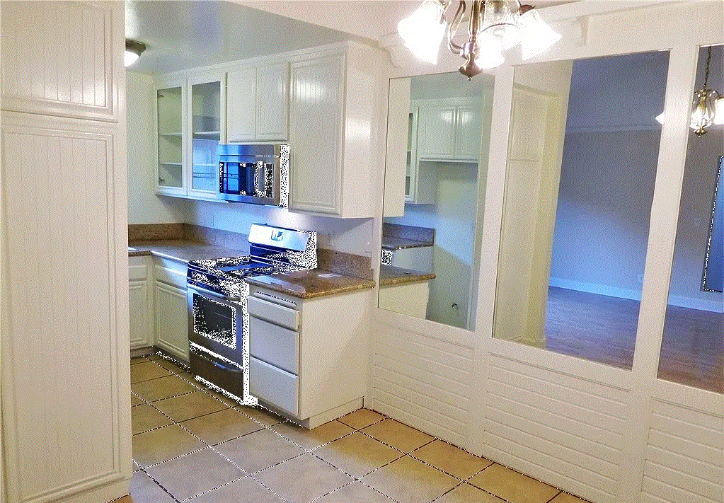 18015 Sundowner Way - Photo 7 of 7