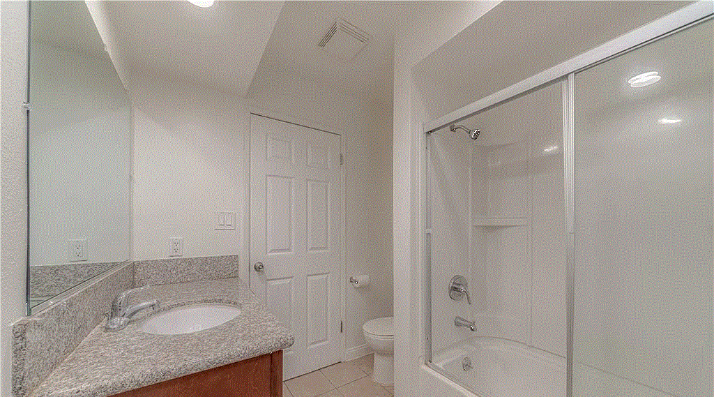 3139 E Chapman Ave - Photo 3 of 9