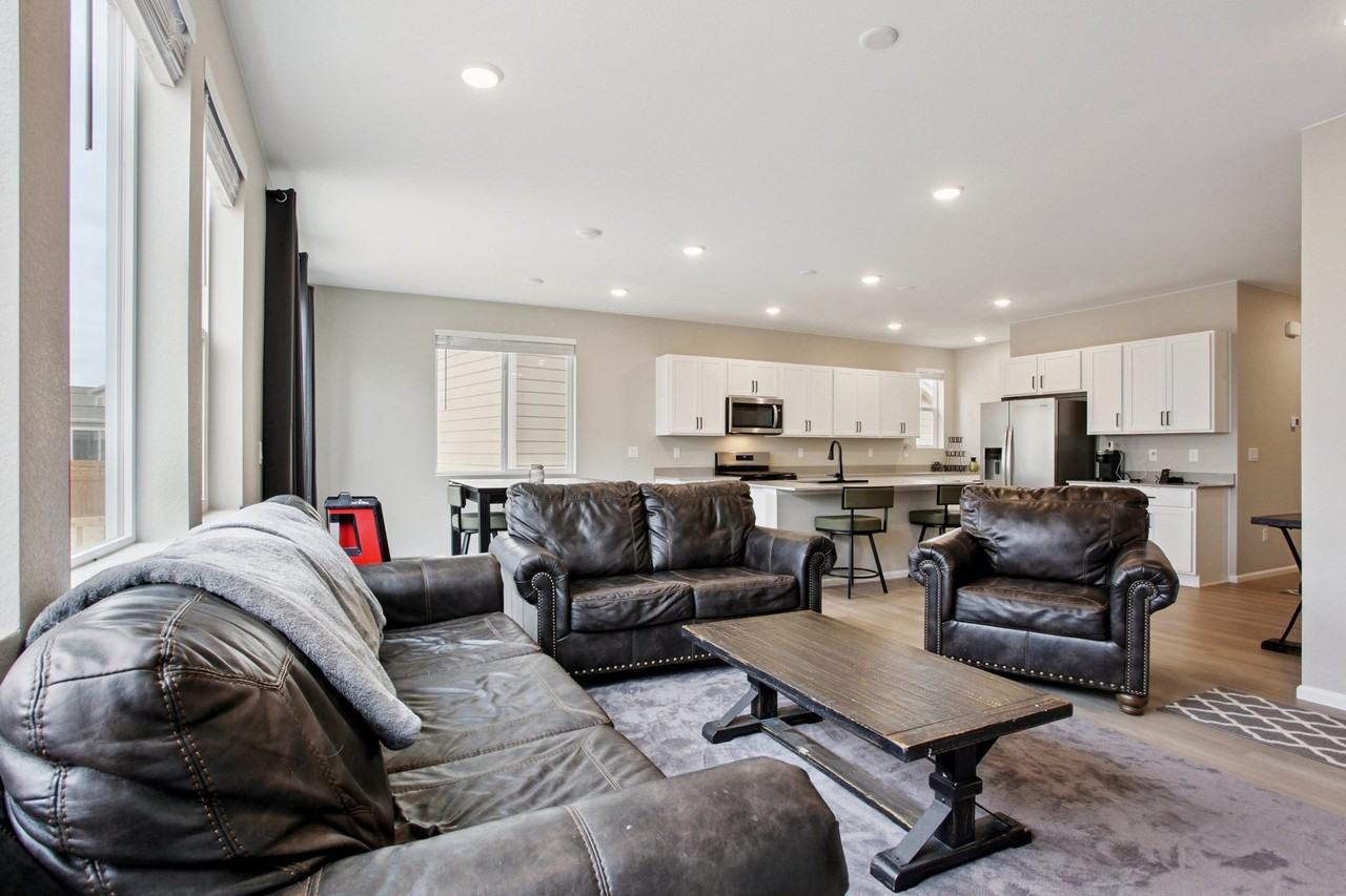 4140 Grand Lake St - Photo 5 of 39