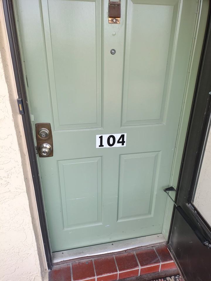 11700 Park Blvd #104 - Photo 2 of 10