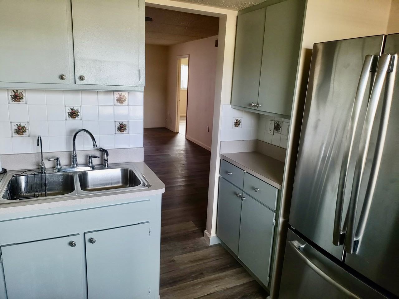 11700 Park Blvd #104 - Photo 3 of 10