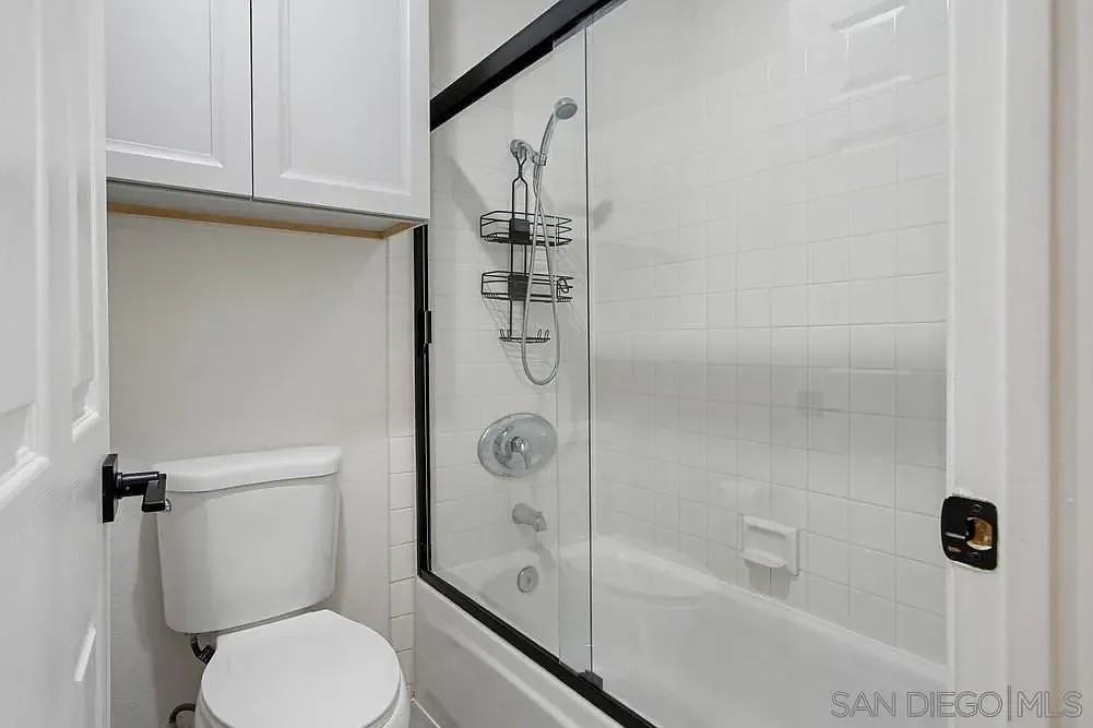 5536 Makati Cir - Photo 6 of 31