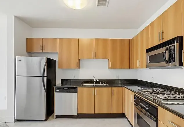 550 Park Blvd #2601 - Photo 3 of 29