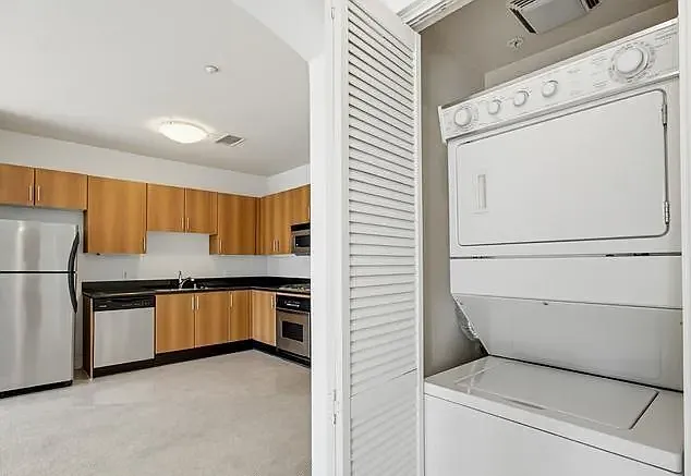 550 Park Blvd #2601 - Photo 4 of 29