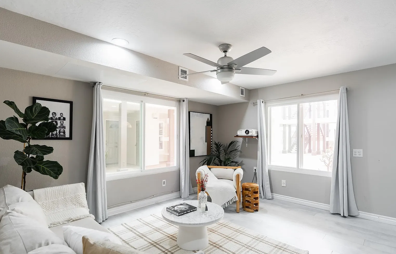 2828 Famosa Blvd #104 - Photo 7 of 25