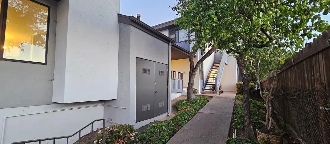 3207 Midway Dr #101 - Photo 5 of 29