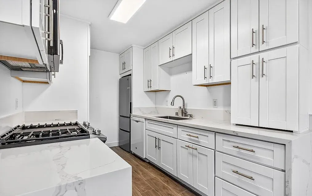 3645 Ocean Front Walk - Photo 5 of 10