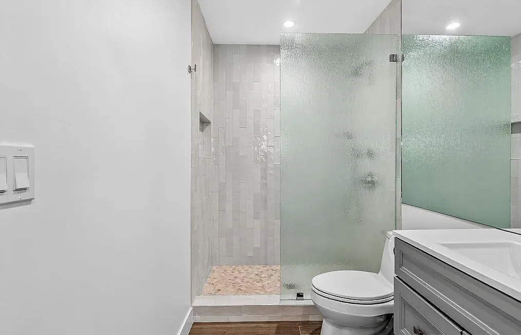 3645 Ocean Front Walk - Photo 6 of 10