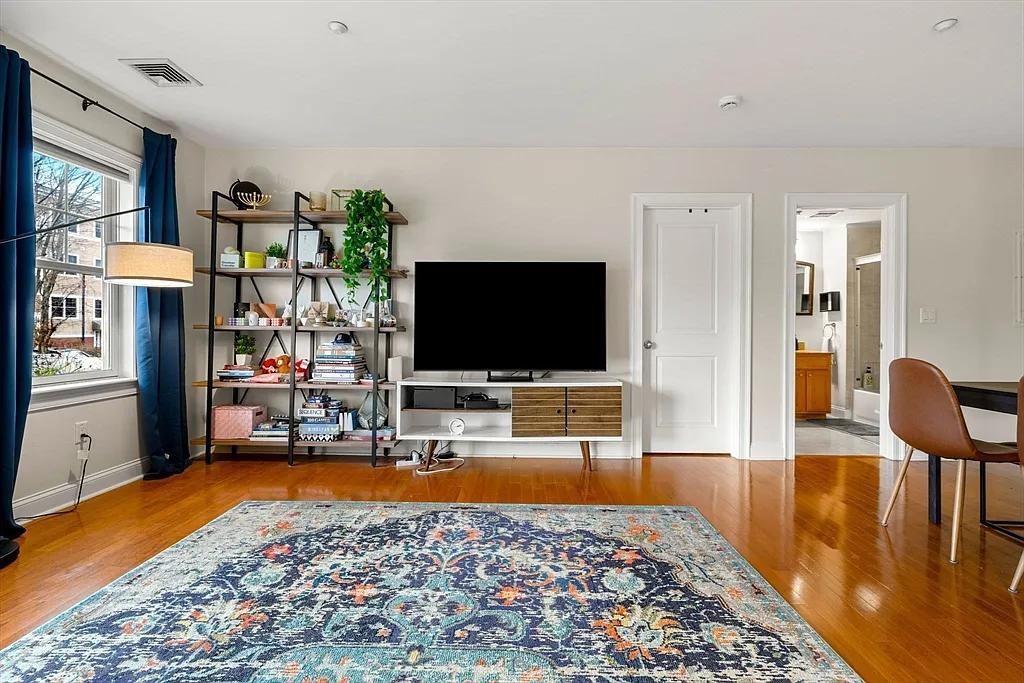 11 Cheriton Rd #102 - Photo 2 of 17