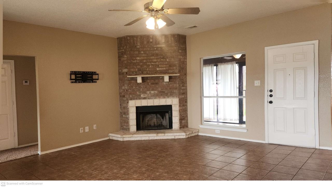 2302 Jake Dr - Photo 2 of 12