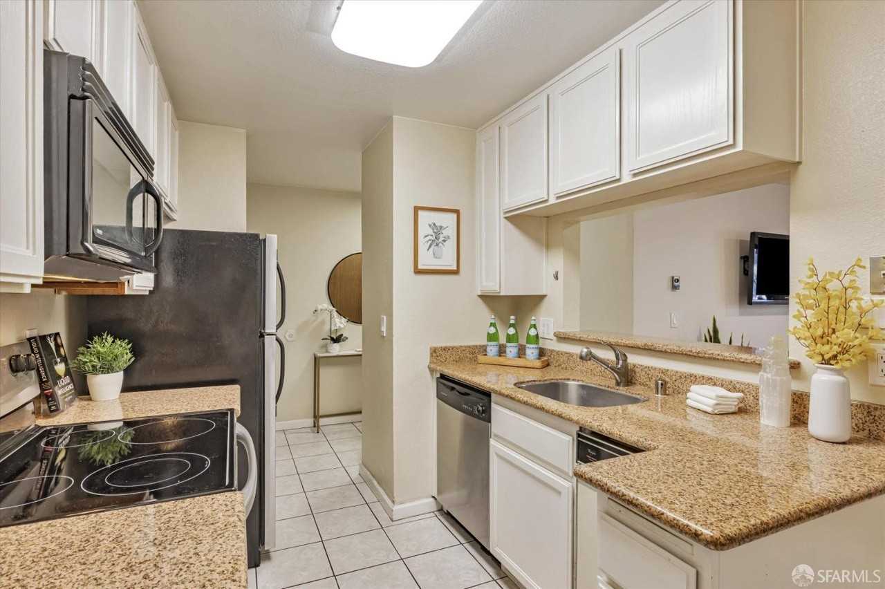 3299 K St Nw - Photo 3 of 9