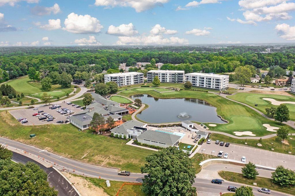 5233 Highpointe Lakes Dr - Photo 2 of 13