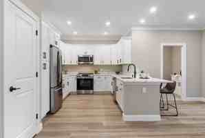 featured image of 5233 Highpointe Lakes Dr