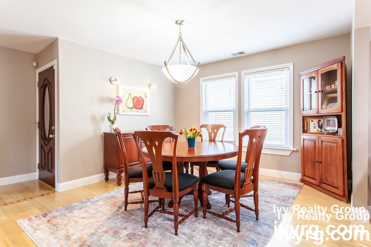 48 Magoun Ave #2 - Photo 4 of 20