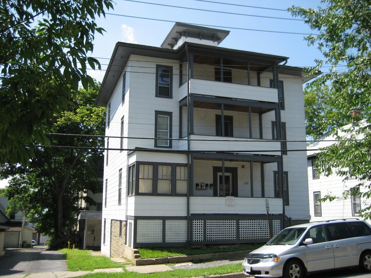 212 Linden Ave #3 - Photo 6 of 6