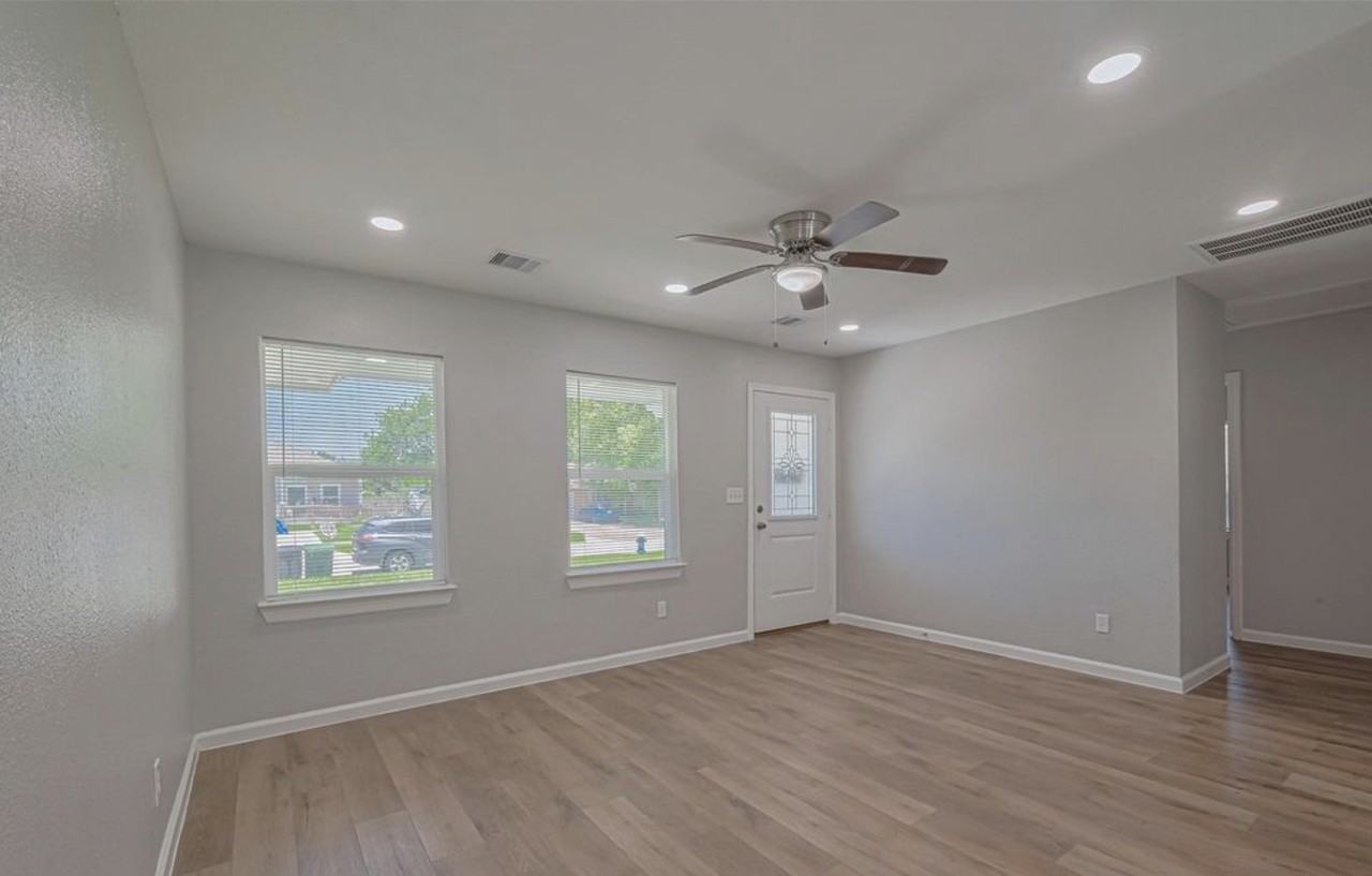 12210 Palmbeach St #NA - Photo 4 of 19