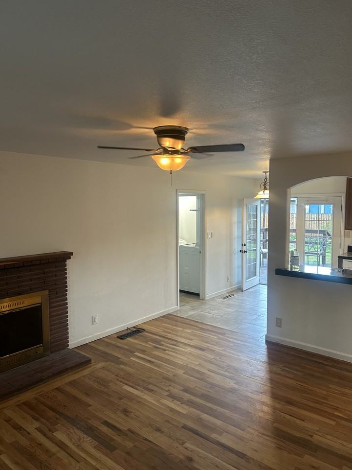 2105 Michael Dr #NA - Photo 6 of 16