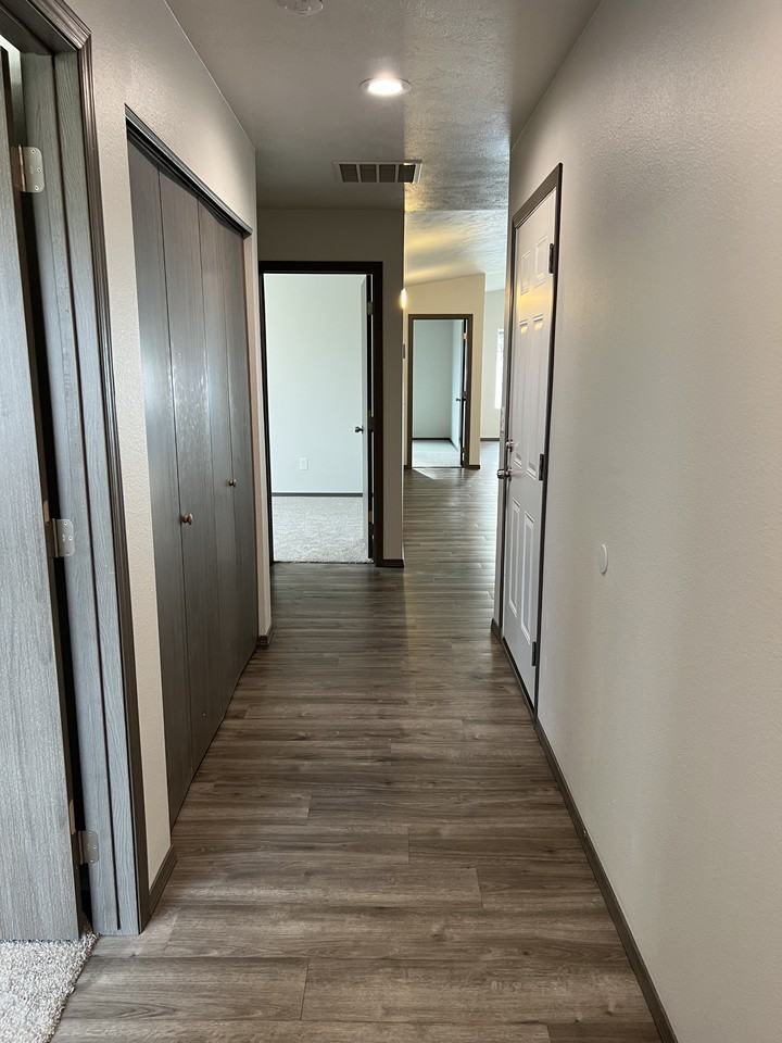 2228 E Winger Rd #NA - Photo 5 of 22