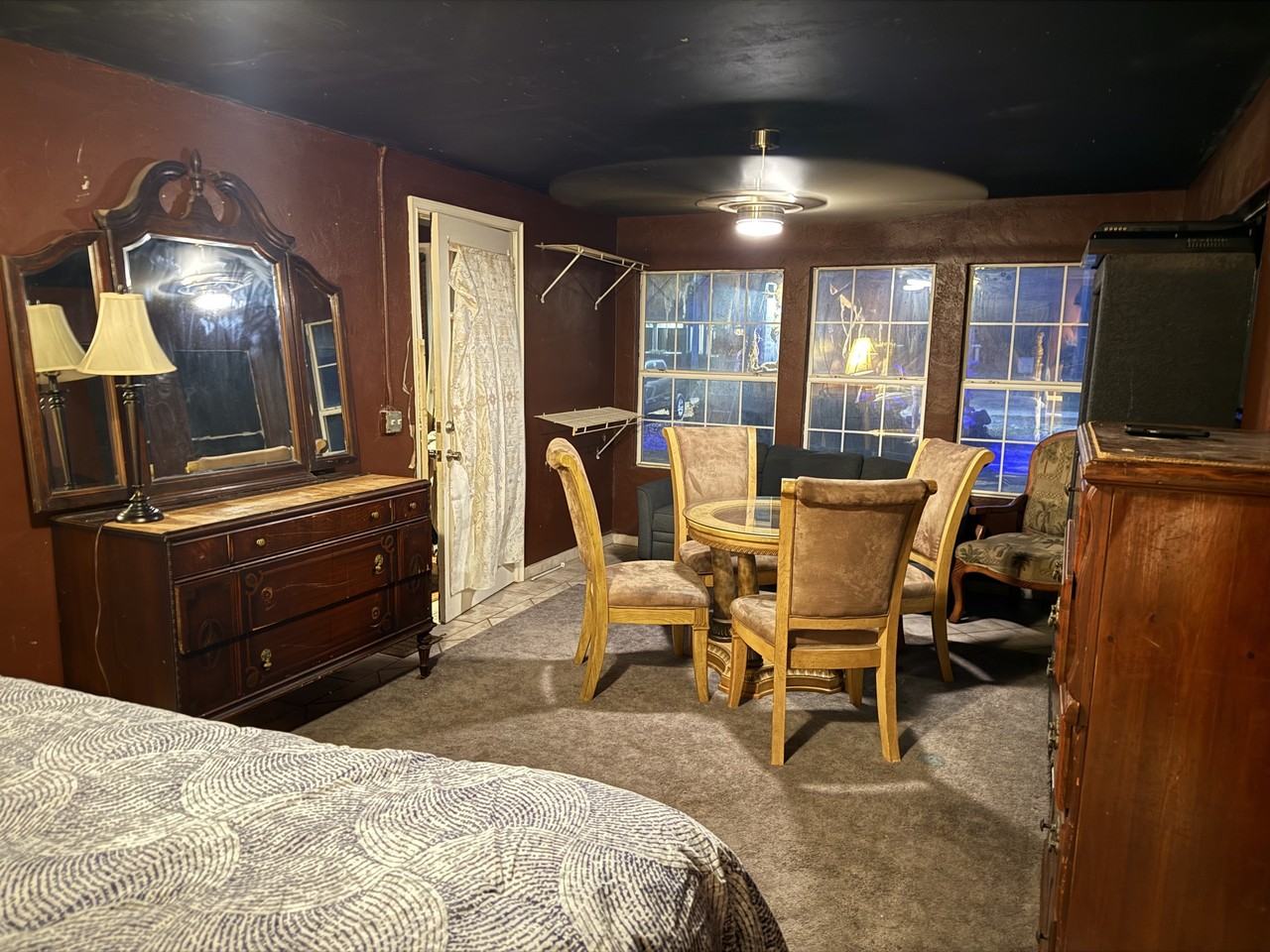 5047 North Oceanshore Boulevard - Photo 6 of 8