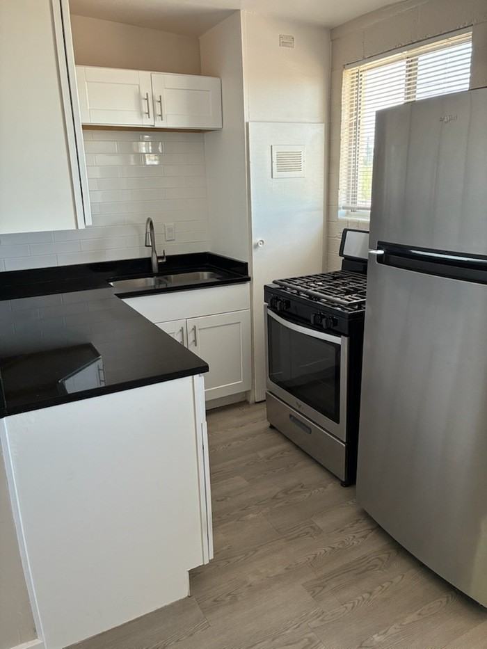 1021 E Spring St #1021 - Photo 2 of 16