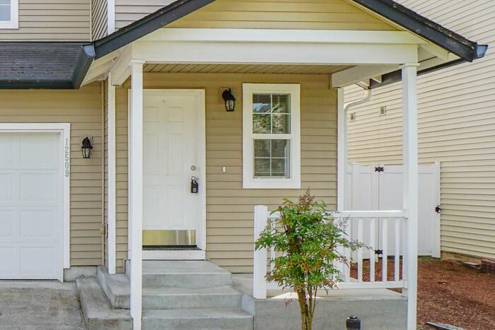 12509 Ne 26th St - Photo 5 of 42