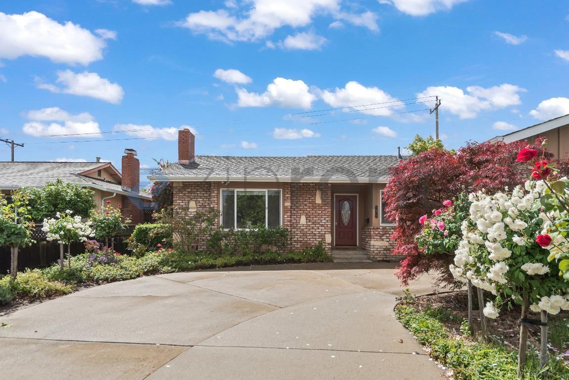 1674 Noreen Dr - Photo 2 of 27