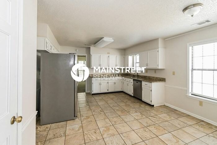 2239 Easton Dr - Photo 7 of 16