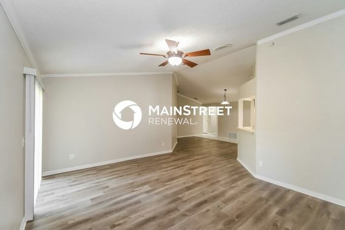 2078 Tanager Dr - Photo 3 of 16