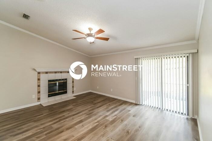 2078 Tanager Dr - Photo 4 of 16