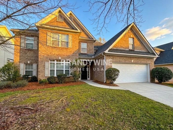 527 Greyhawk Way - Photo 2 of 30