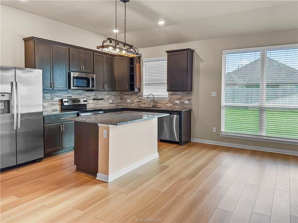 1971 Chief St - Photo 3 of 14