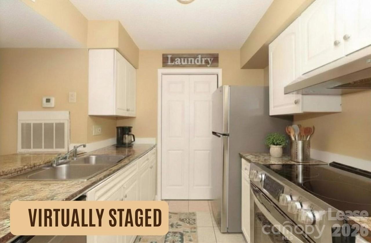 11086 Harrowfield Rd - Photo 3 of 17