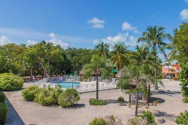 98402 Windward Ave #98402 - Photo 7 of 24