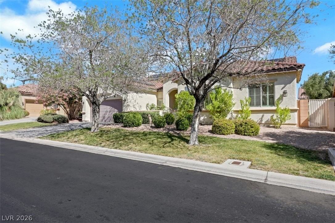 9934 Wonderful Day Dr - Photo 3 of 50