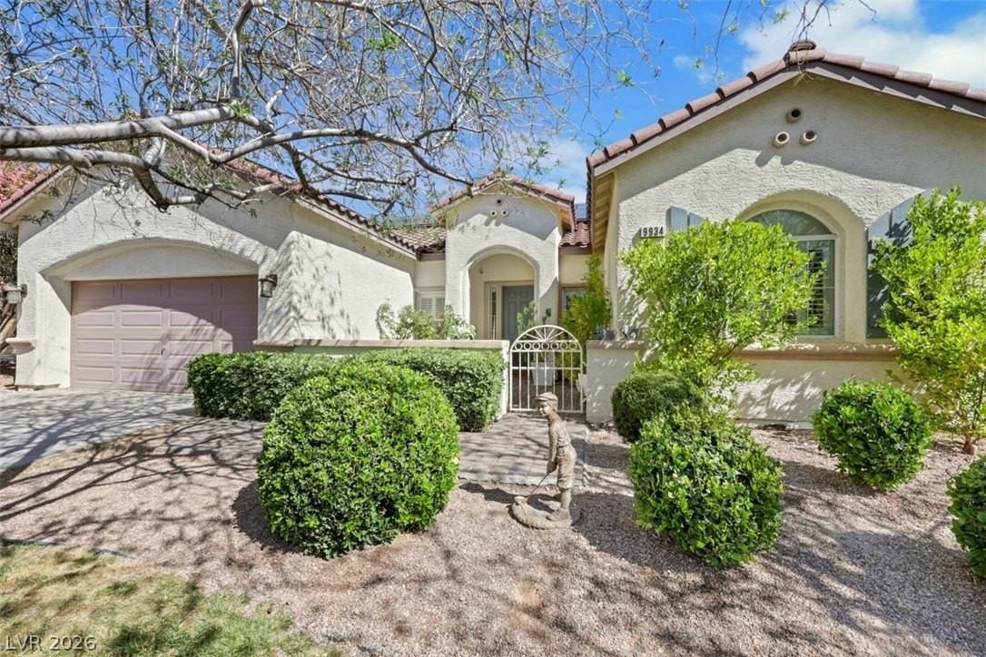 9934 Wonderful Day Dr - Photo 4 of 50