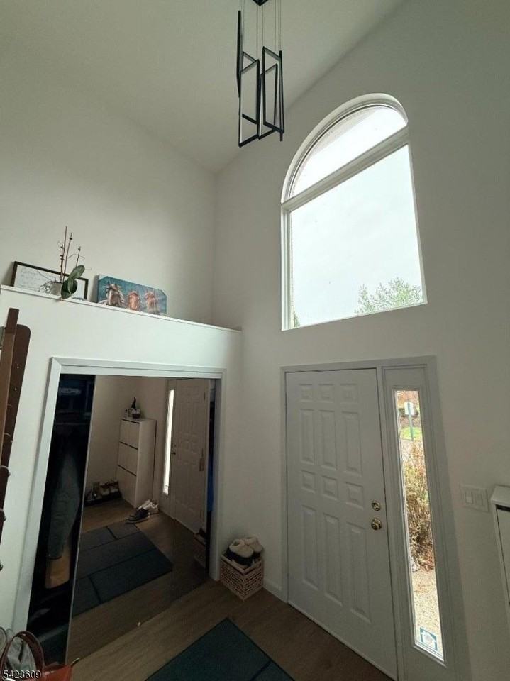 22 Castle Ridge Dr #22 - Photo 2 of 34