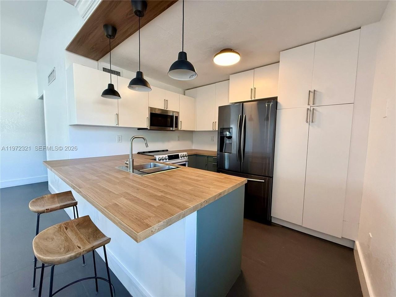 10231 Fontainebleau Blvd #203 - Photo 6 of 26