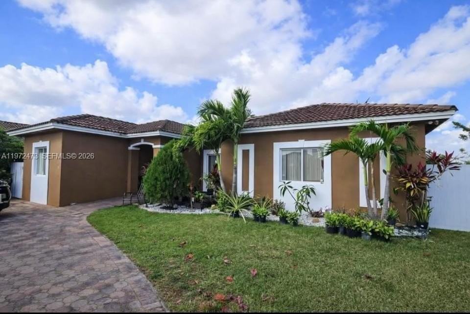 718 Se 12th Ter