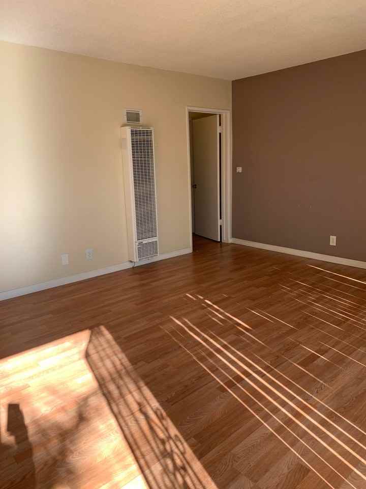 BDA Oasis Apartments - Photo 4 of 26